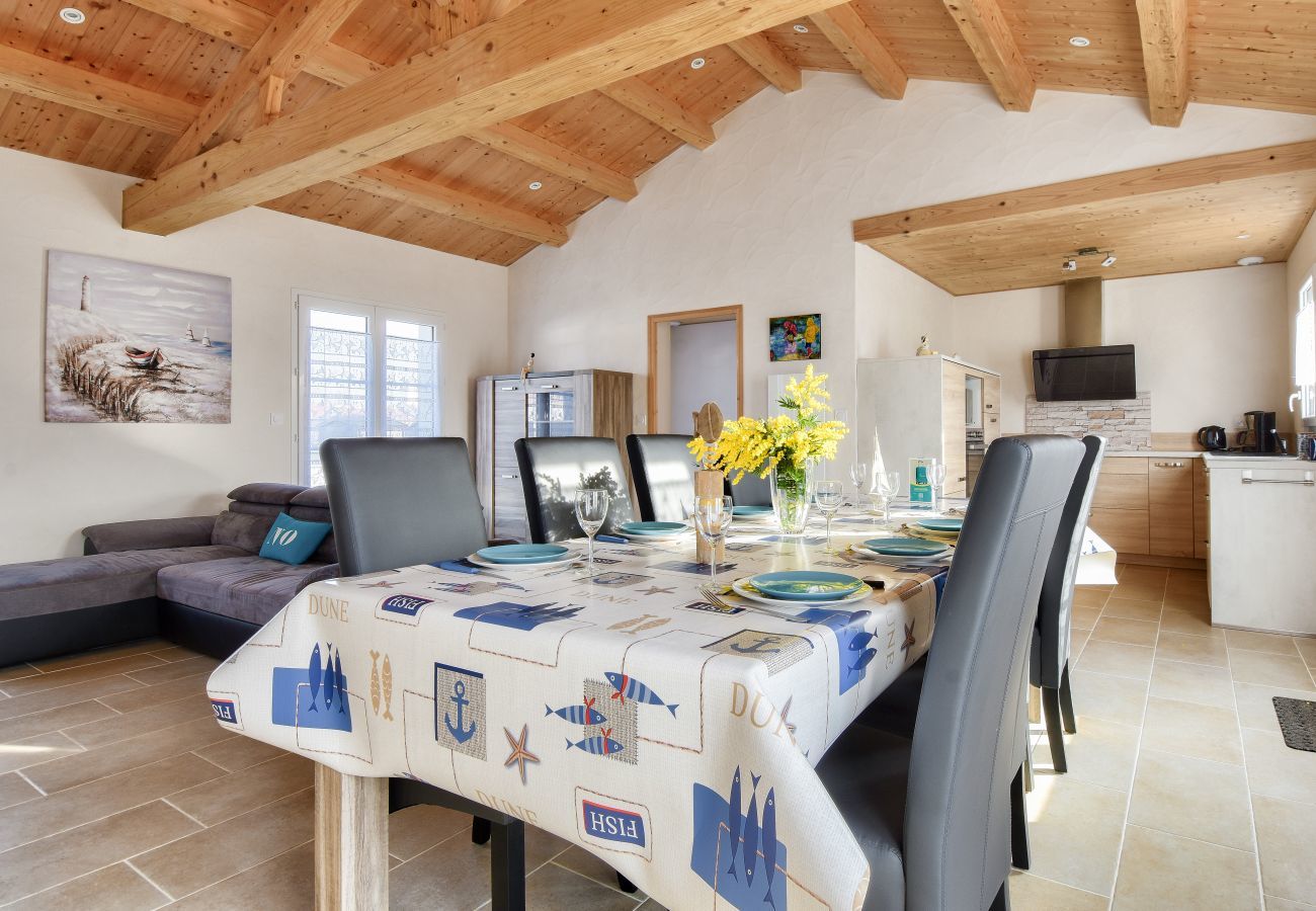 House in L'Epine - Pretty house in l'Epine with garden for 8 people
