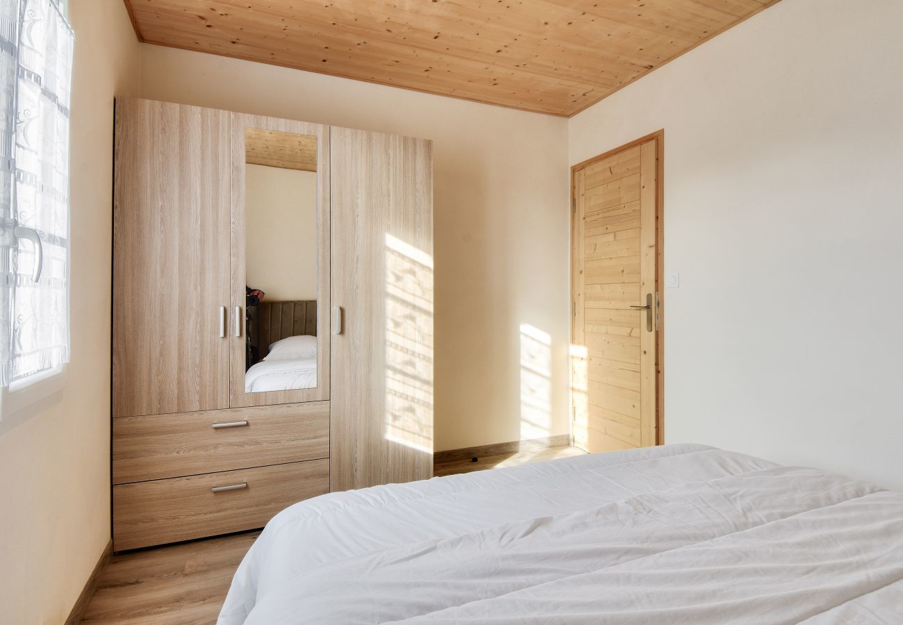 House in L'Epine - Pretty house in l'Epine with garden for 8 people