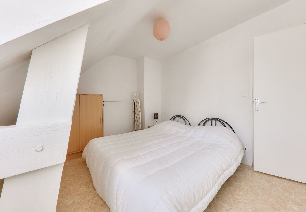 House in Sarzeau - 500m from the beach, house for 6 with garden