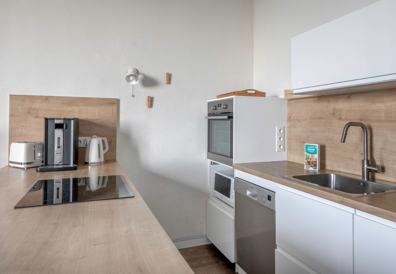 House in Saint-Michel-Chef-Chef - Sea - beach facing family villa for 12
