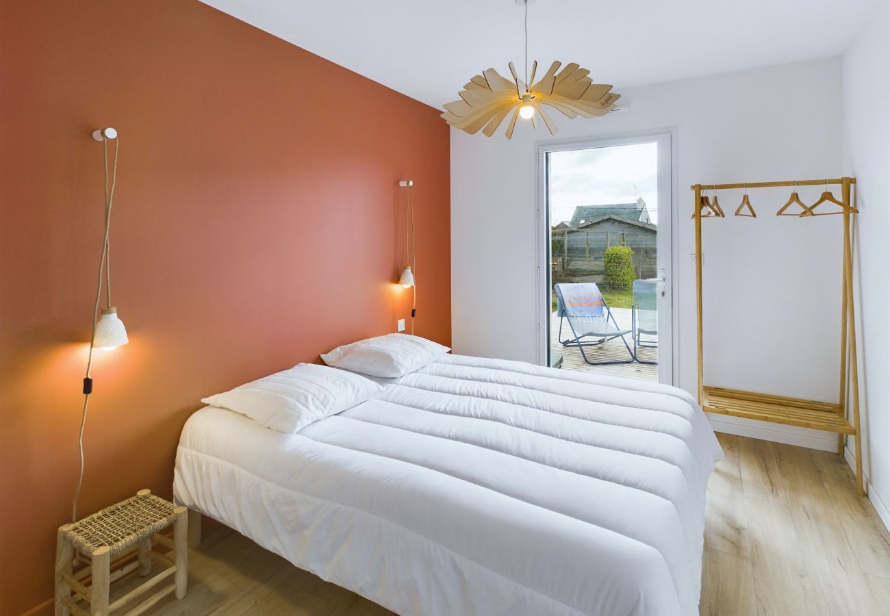 House in Penmarch - House for 10 - Garden - 600m from the beach