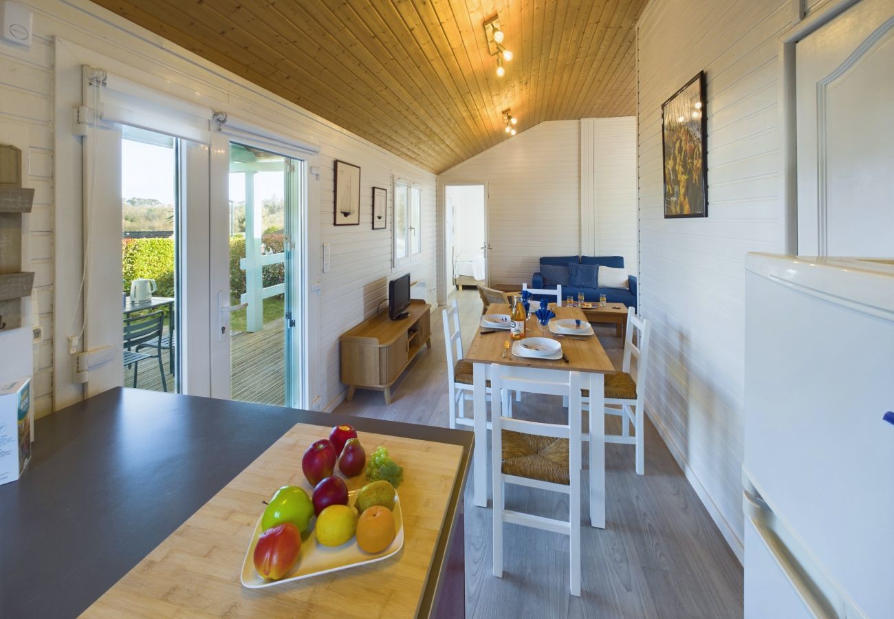 Bungalow in Pont-l´Abbé - Chalet for 4 in a residence with swimming pool