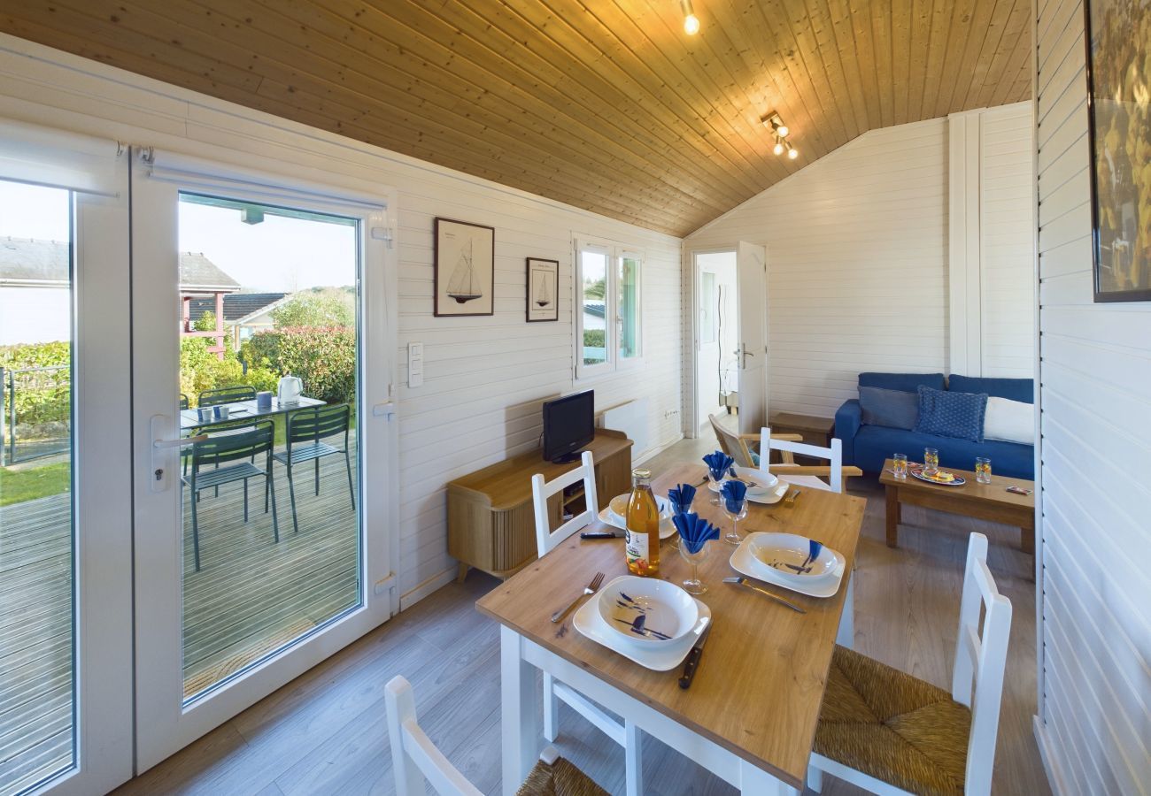 Bungalow in Pont-l´Abbé - Chalet for 4 in a residence with swimming pool