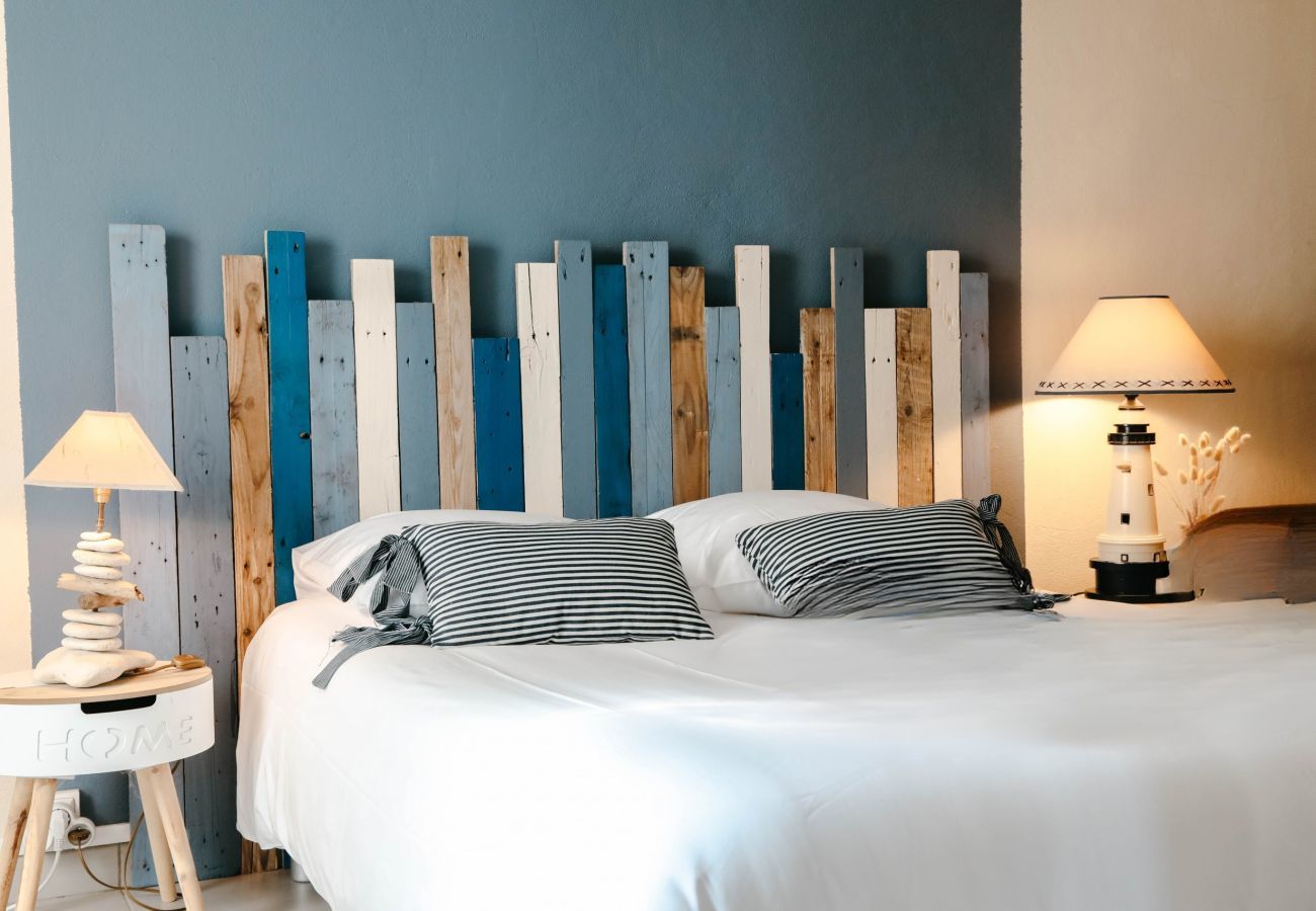 Apartment in Plouguerneau - Terrace with sea view for 2 people in Plouguerneau