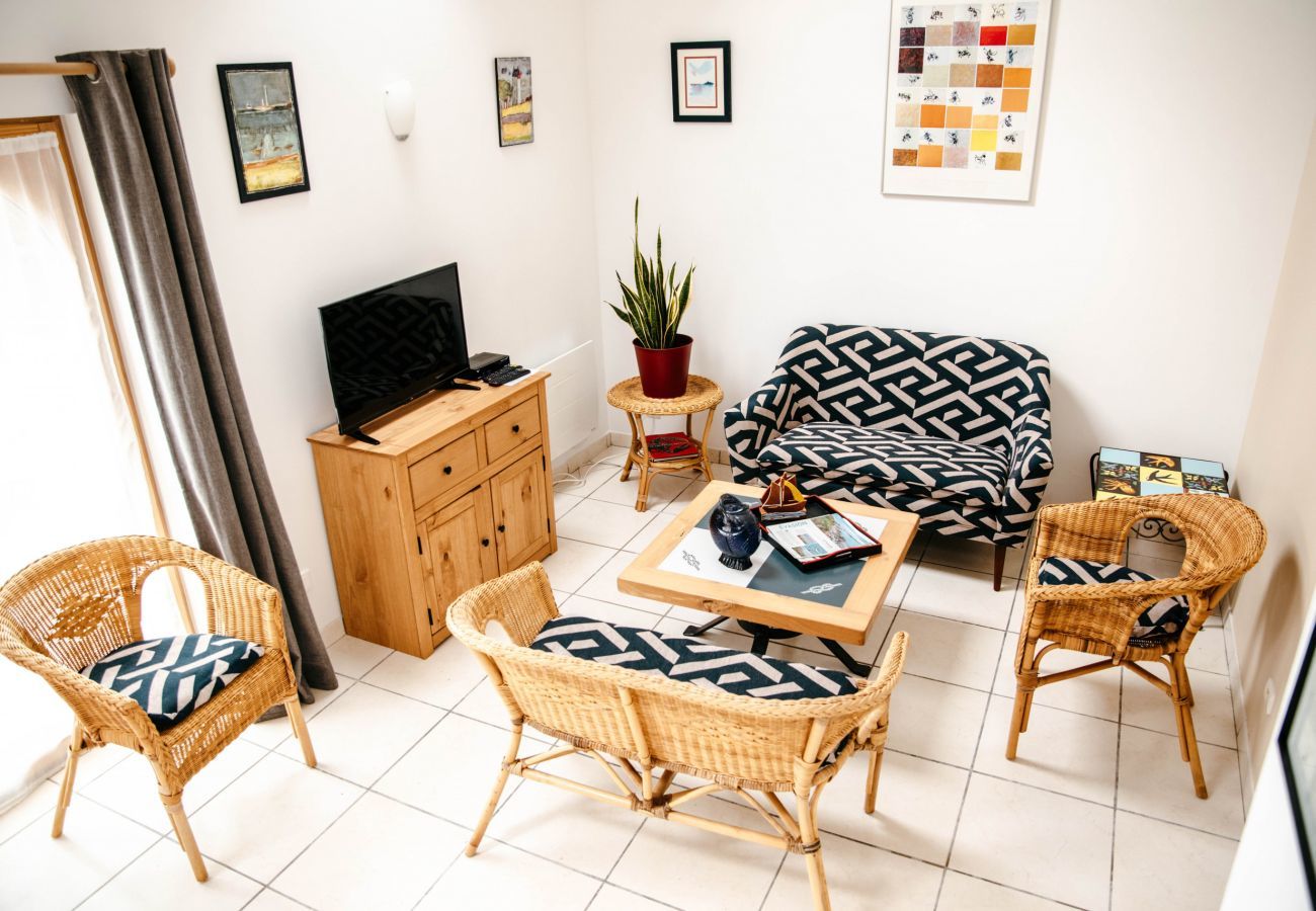 House in Plouguerneau - Charming house for 2, 400m from Saint-Cava