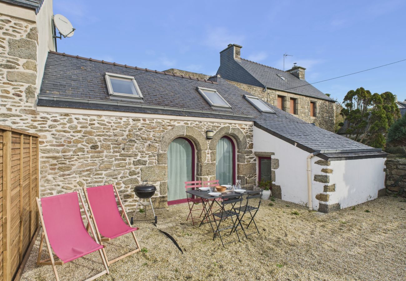 House in Plouguerneau - Charming house for 2, 400m from Saint-Cava