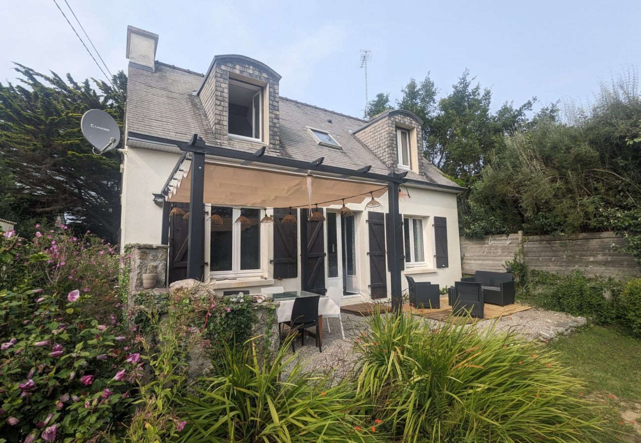 House in Penmarch - Charming house with garden for 4 in Penmarch