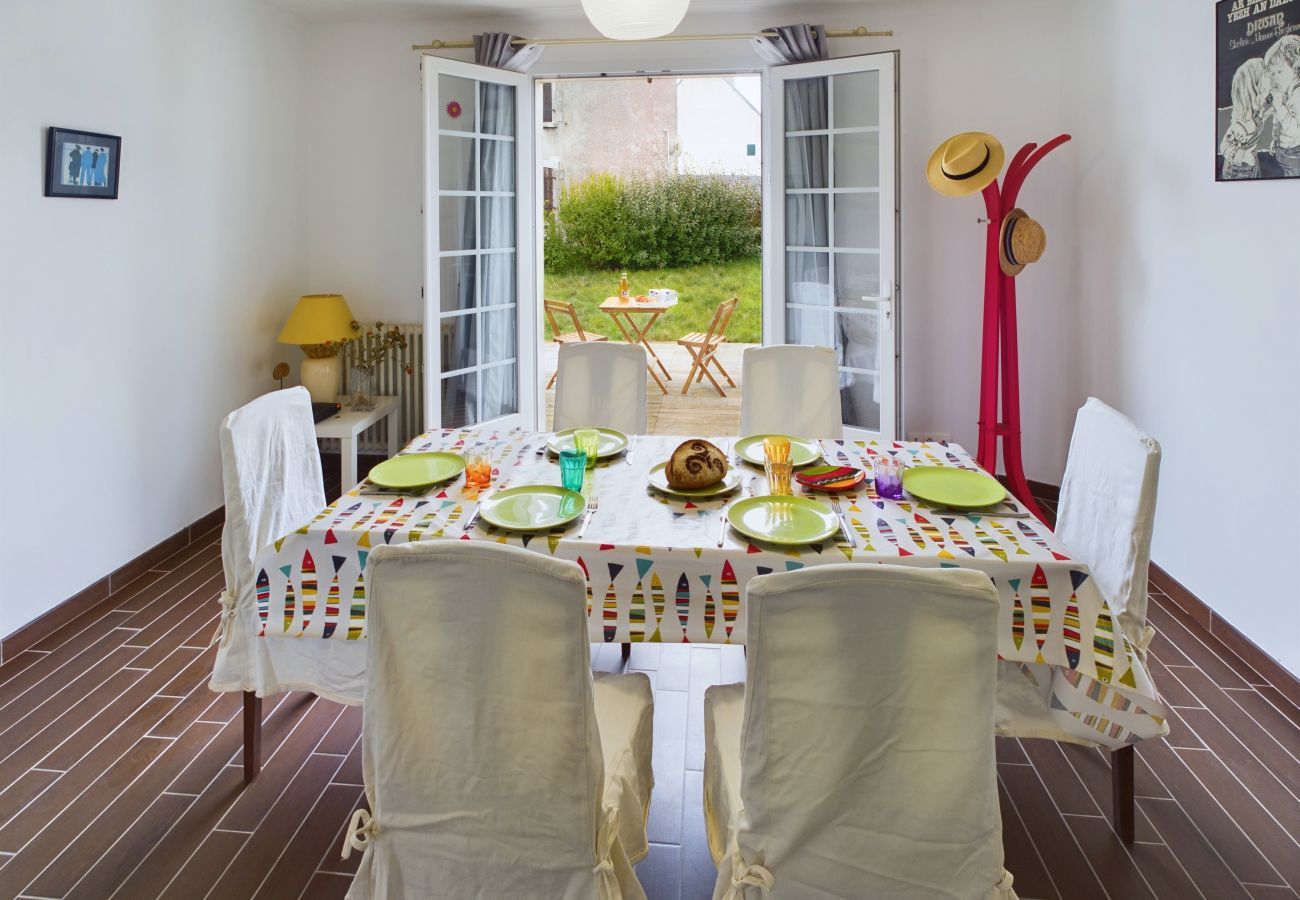 House in Plovan - Authentic Breton house for 6 in Plovan