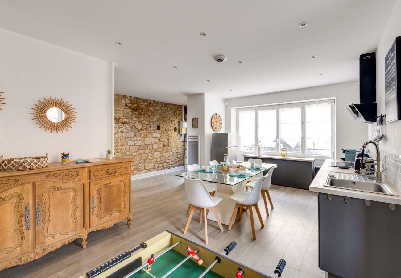 House in Montignac - Modern stone house with terrace for 6
