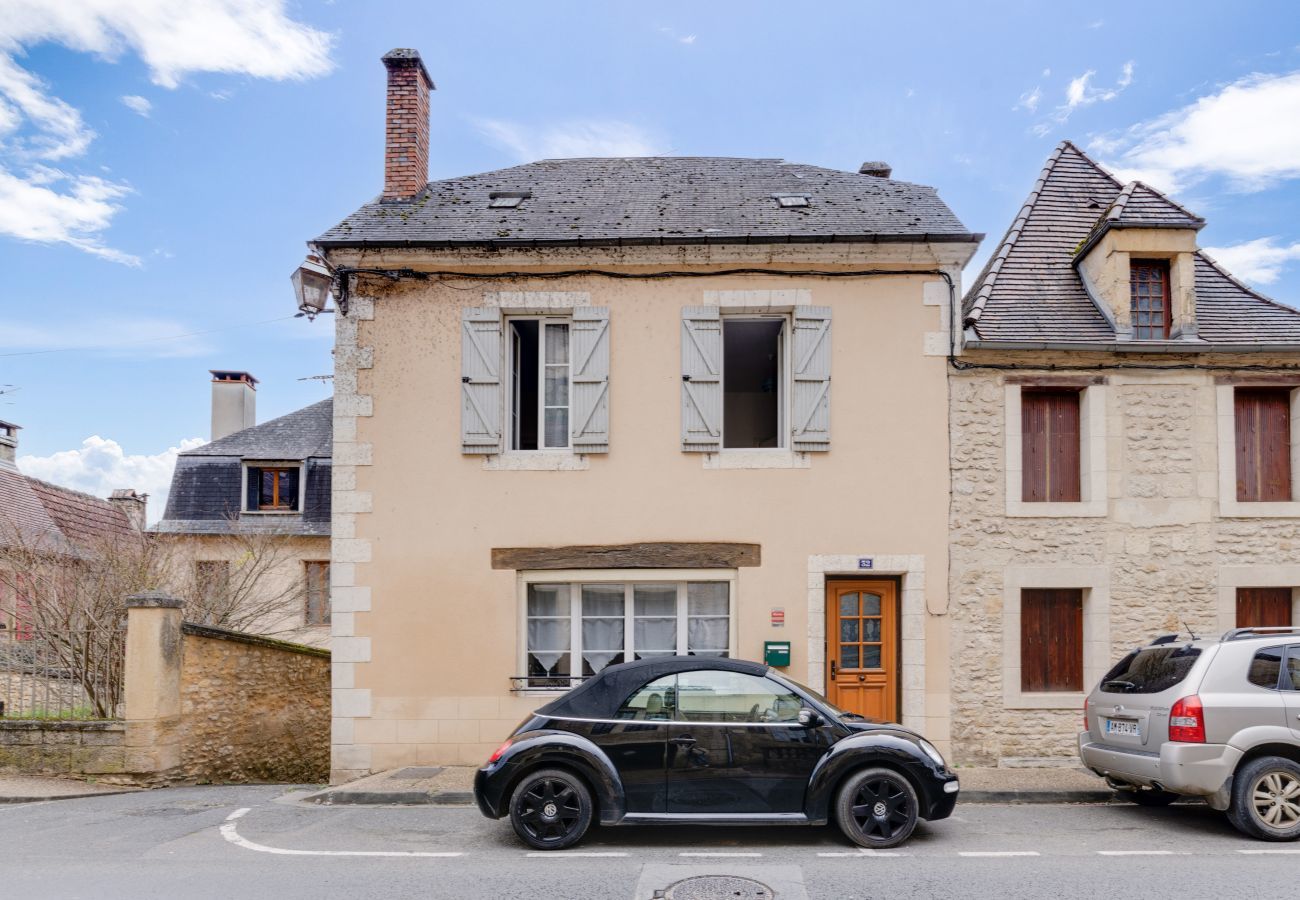 House in Montignac - Modern stone house with terrace for 6