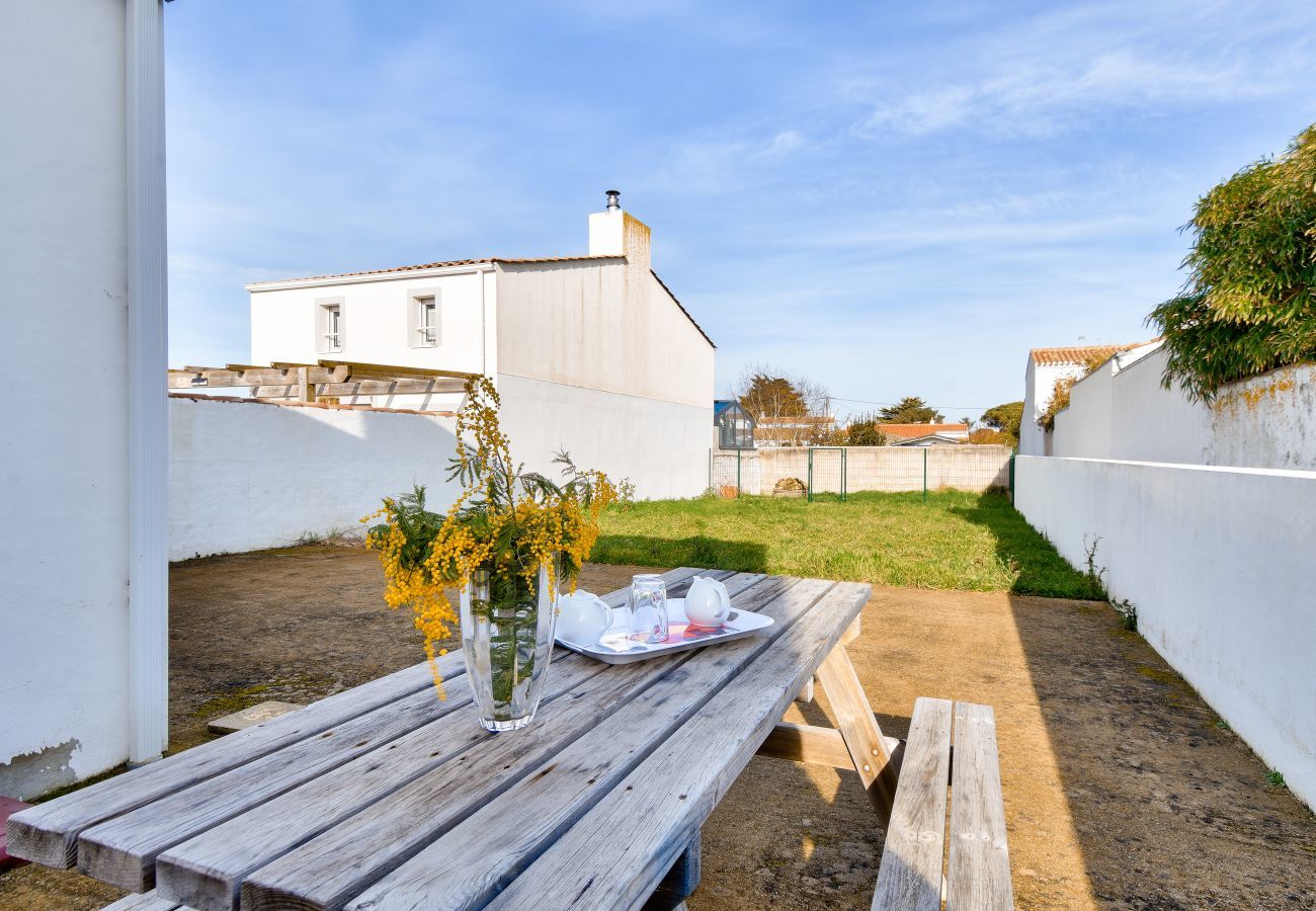 House in La Guérinière - Modern house 80m from the beach - for 6 