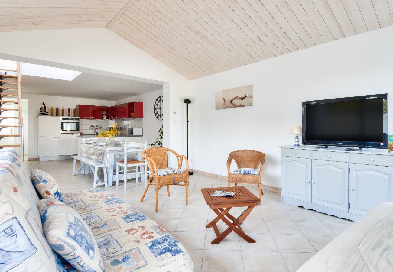 House in La Guérinière - Modern house 80m from the beach - for 6 