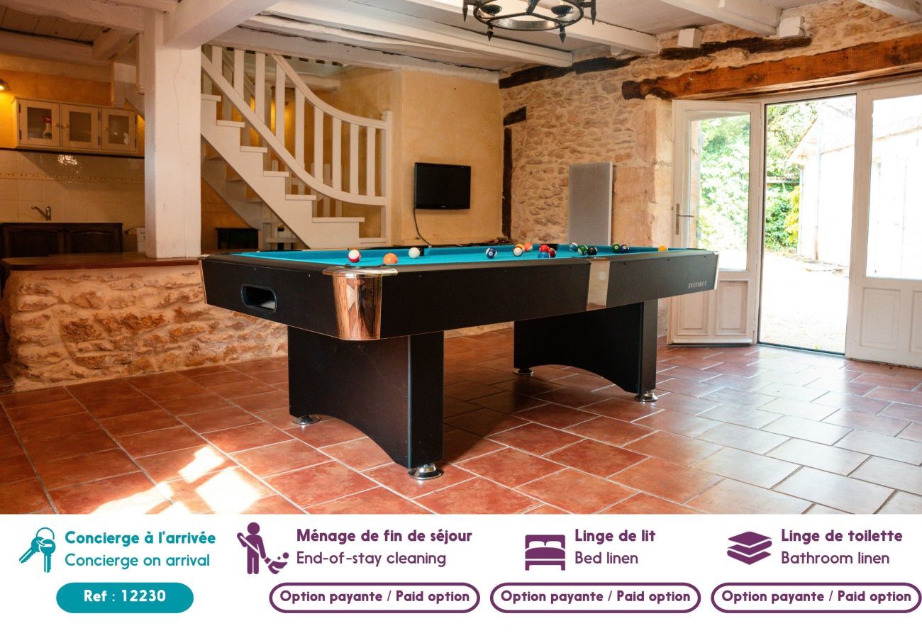 House in Thonac - Villa “Le Roc” for 11, garden and swimming pool