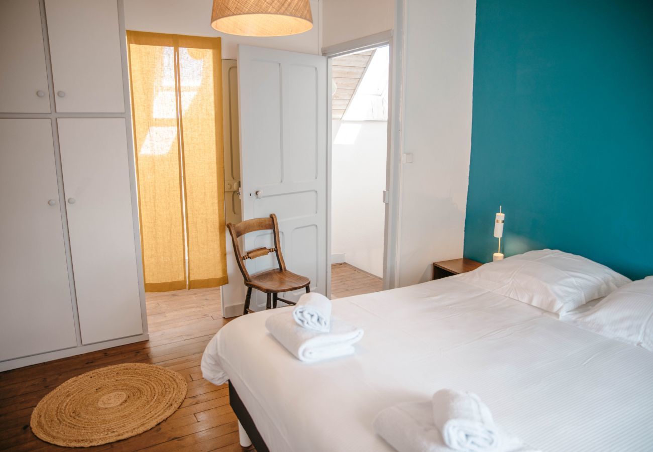 House in Plouguerneau - Charming stone house with garden in Lilia