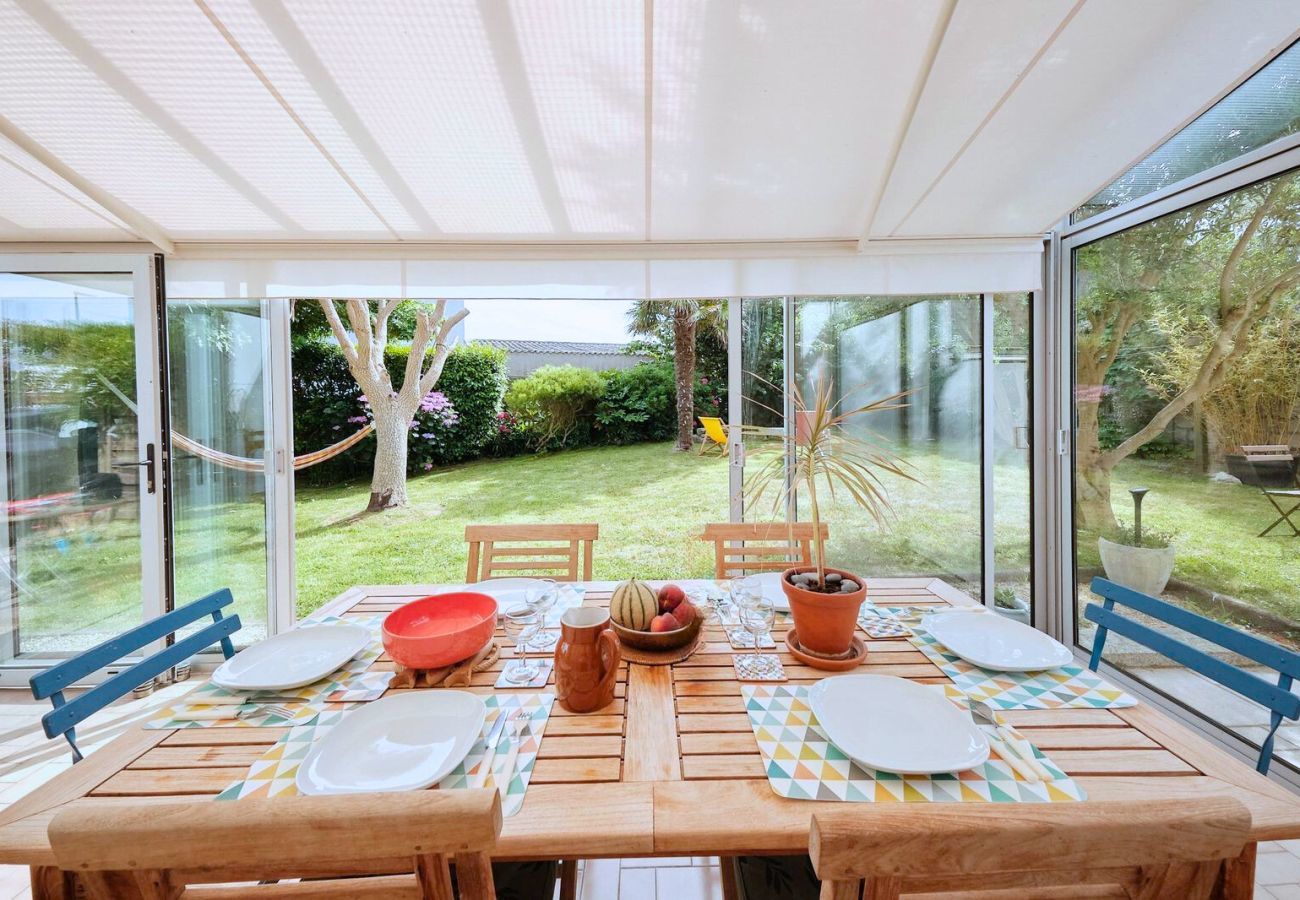 House in Plouguerneau - Charming stone house with garden in Lilia