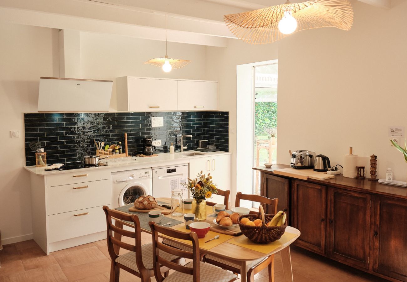 House in Plouguerneau - Charming stone house with garden in Lilia
