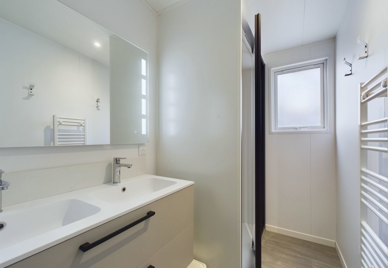 Chalet in Saint-Gilles-Croix-de-Vie - Pretty chalet for 6, heated swimming pool all year