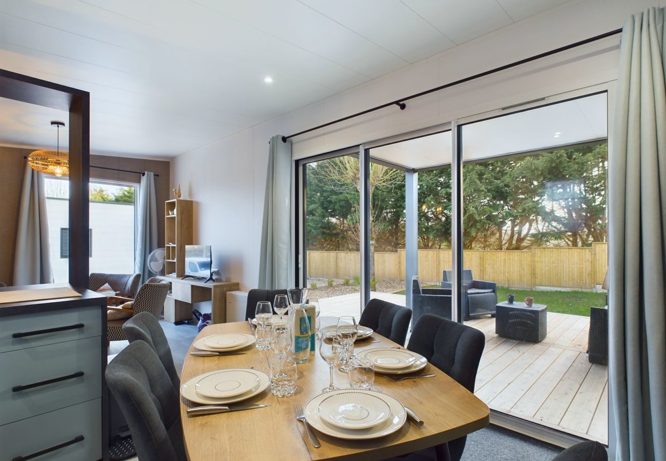 Chalet in Saint-Gilles-Croix-de-Vie - Pretty chalet for 6, heated swimming pool all year