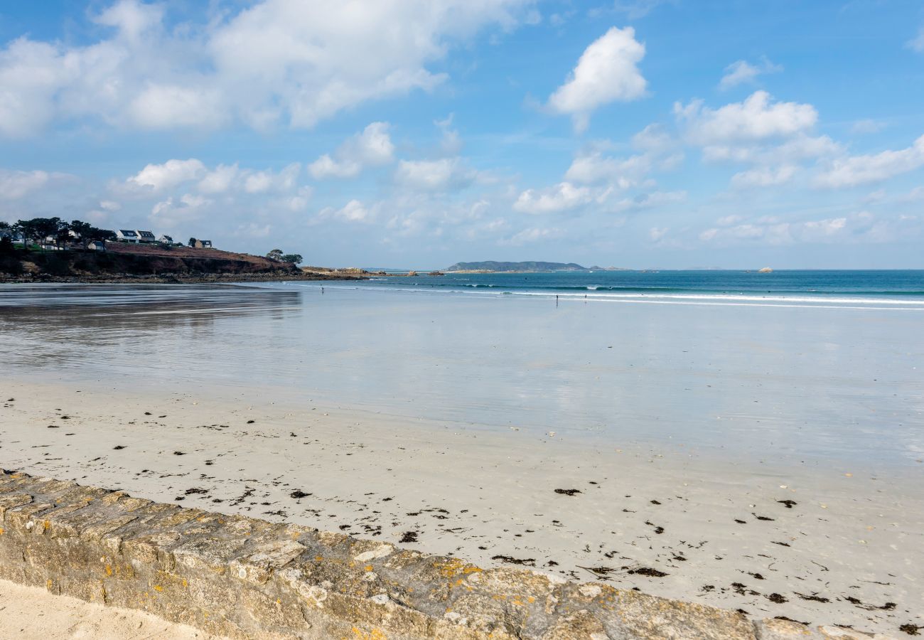 House in Trévou-Tréguignec - House for 5 people 900m from the beach