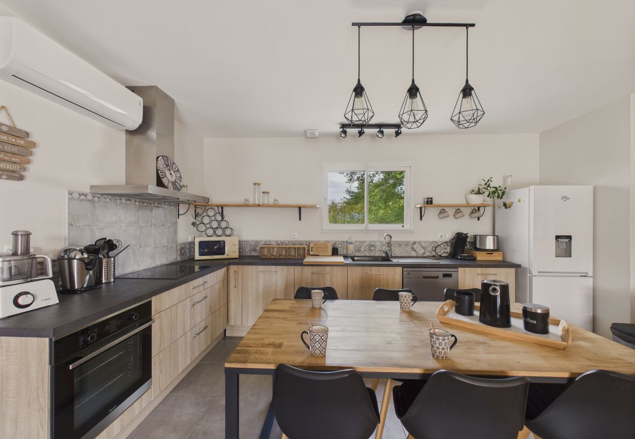 House in La Chapelle-Aubareil - Superb one-storey house with swimming pool for 6