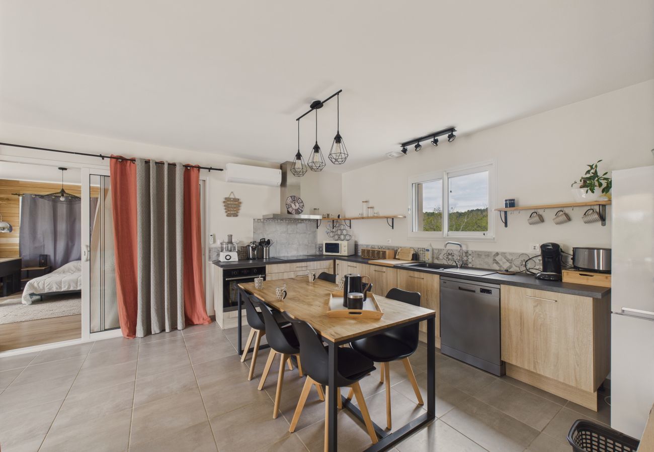 House in La Chapelle-Aubareil - Superb one-storey house with swimming pool for 6