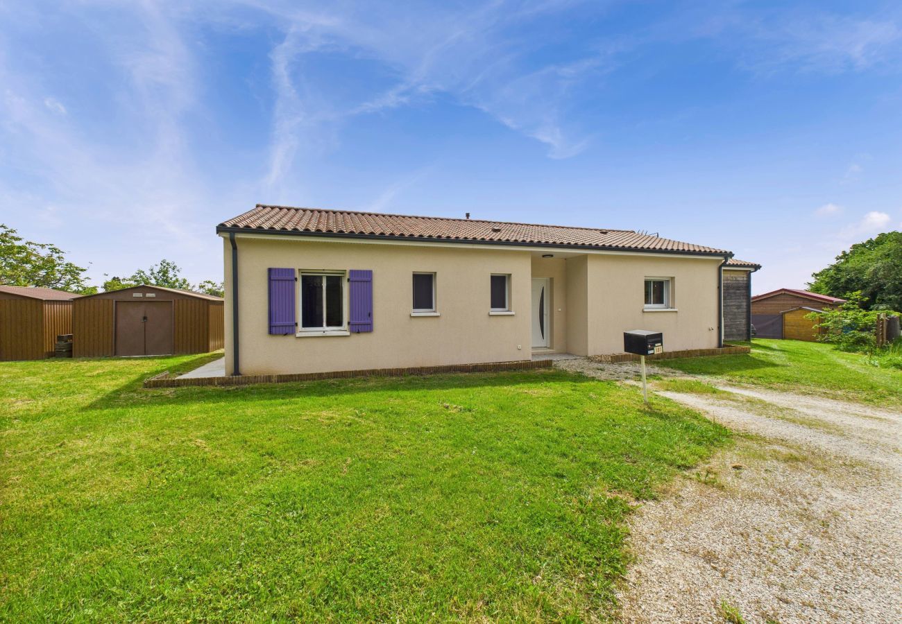 House in La Chapelle-Aubareil - Superb one-storey house with swimming pool for 6
