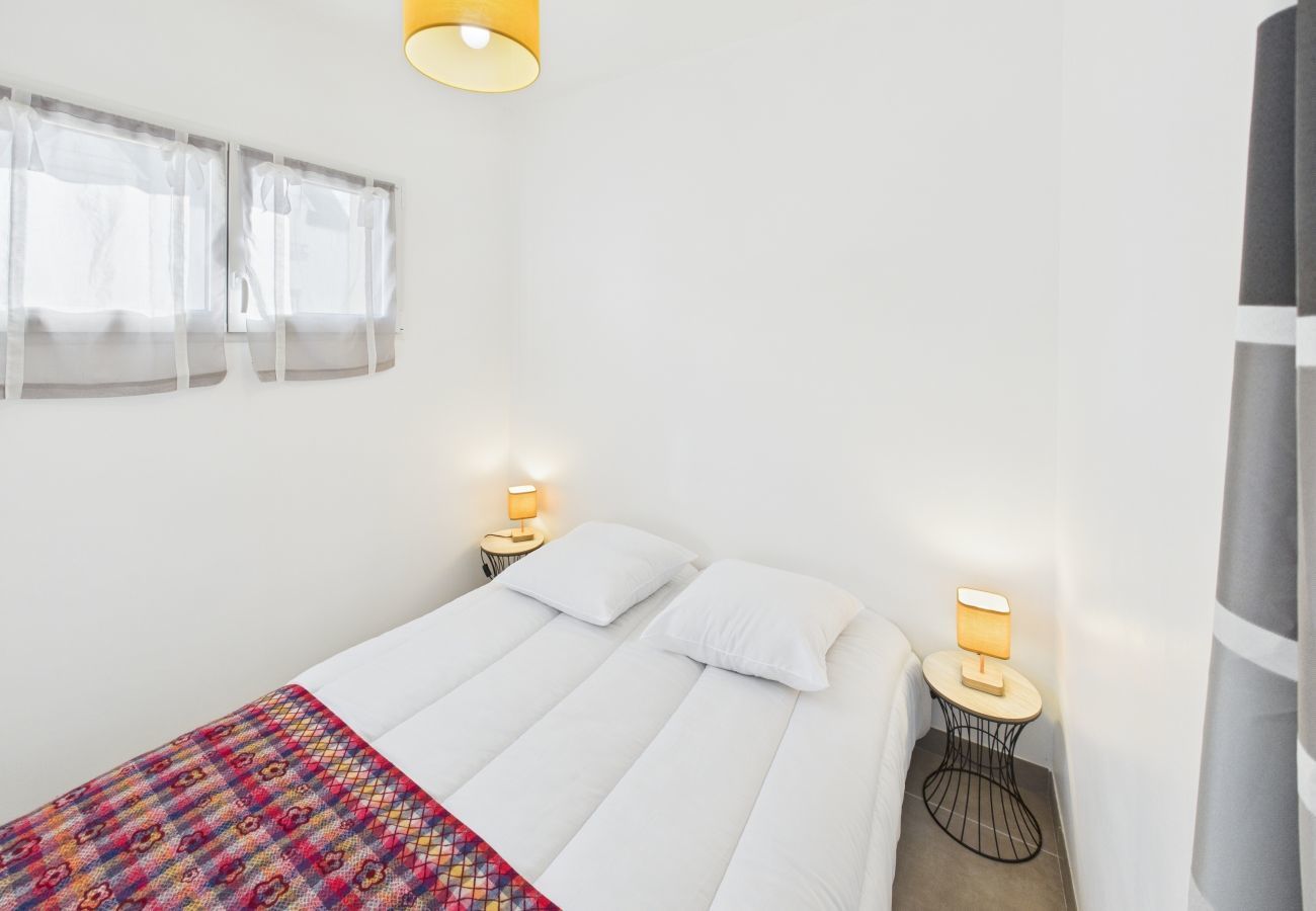 House in Le Guilvinec - House with veranda for 6, 400m from the beach 