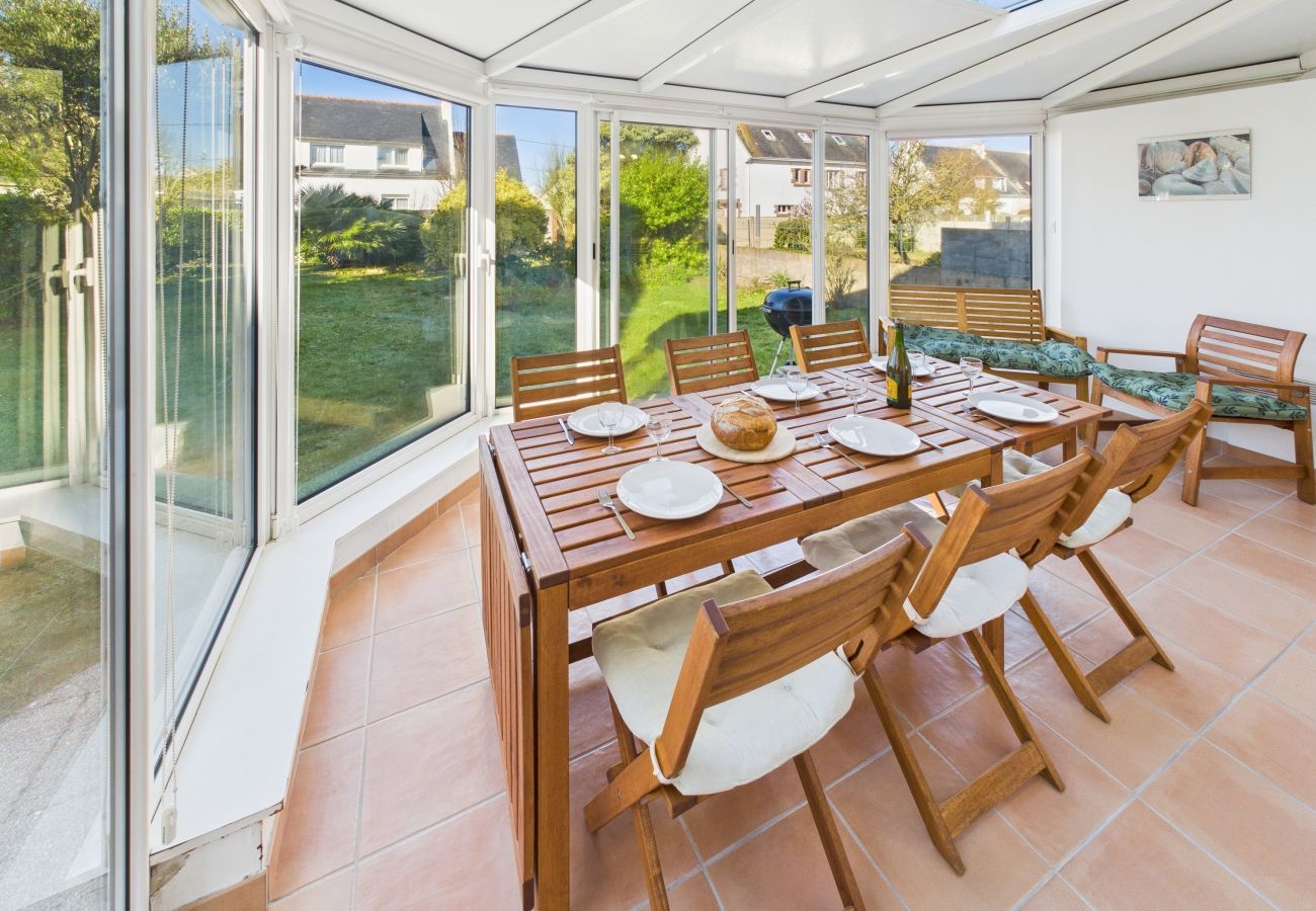 House in Le Guilvinec - House with veranda for 6, 400m from the beach 