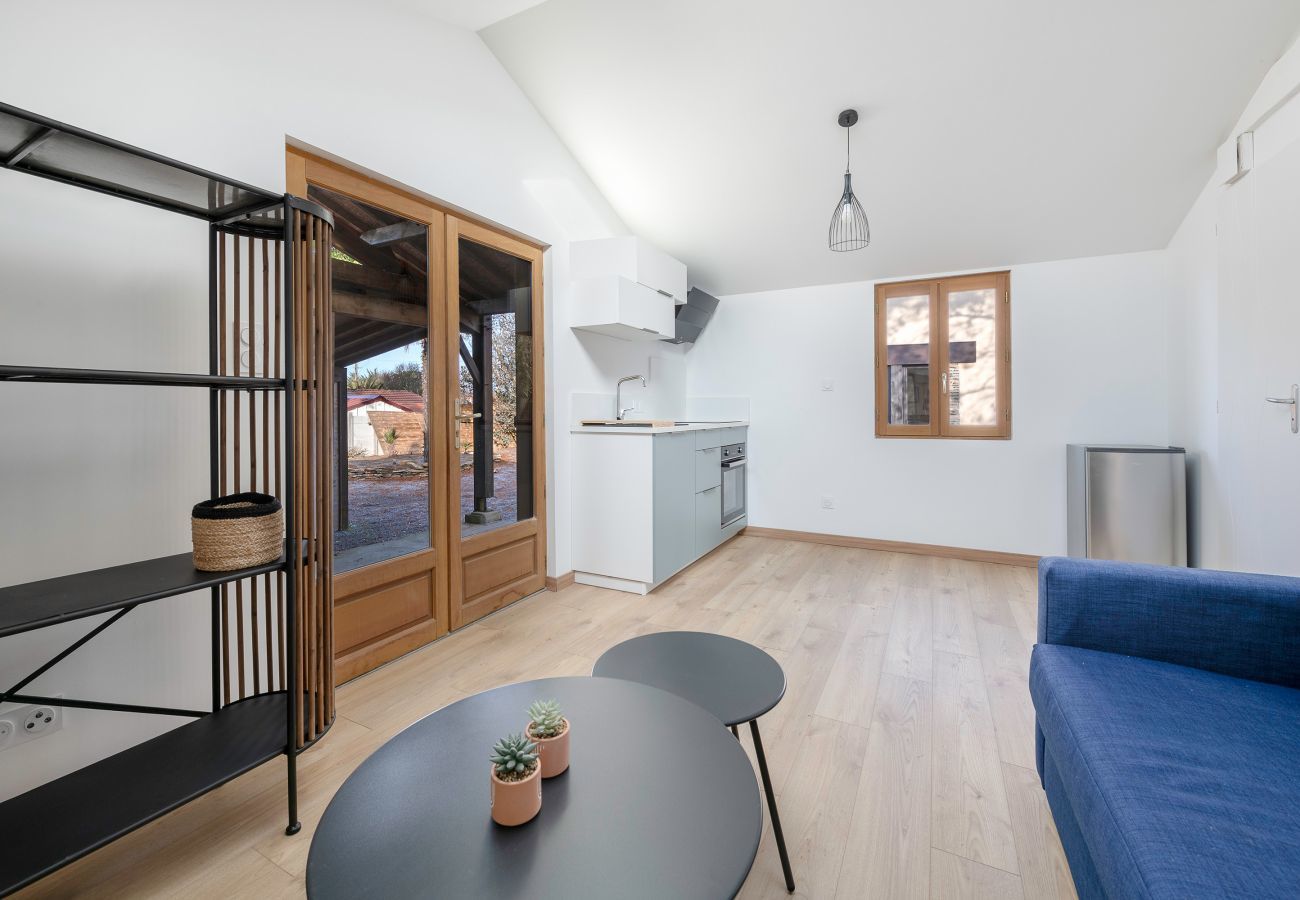 House in La Plaine-sur-Mer - House with an extension for 11 at 800m from the sea