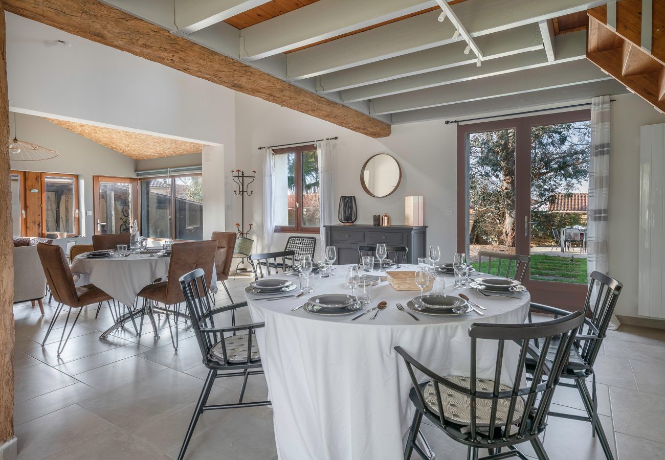 House in La Plaine-sur-Mer - House with an extension for 11 at 800m from the sea