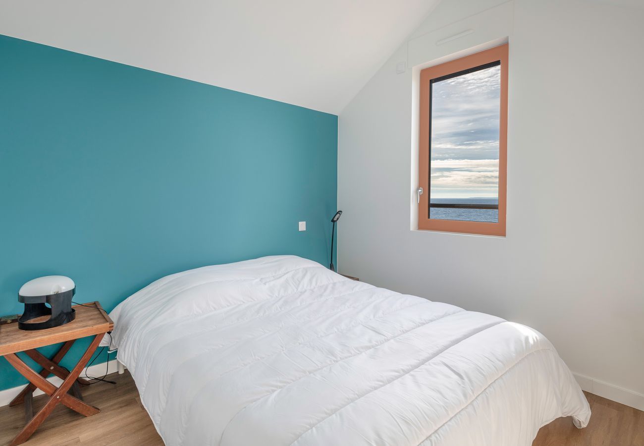 House in Préfailles - Sea view, 30m from beach, 5 adults & 1 child