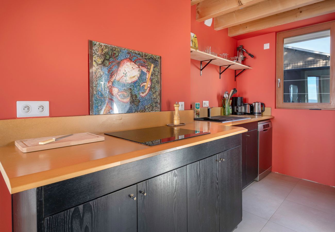House in Préfailles - Sea view, 30m from beach, 5 adults & 1 child