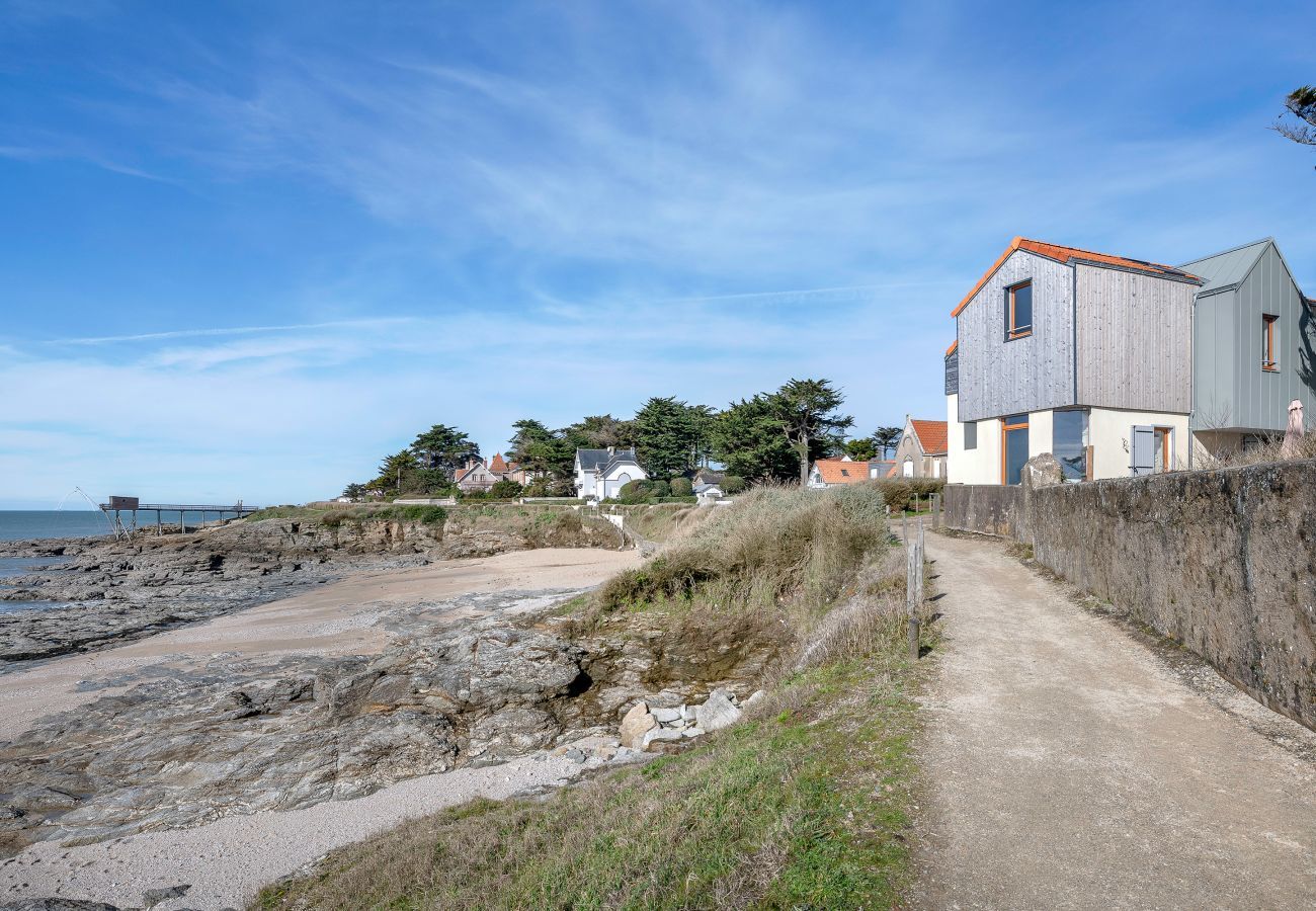 House in Préfailles - Sea view, 30m from beach, 5 adults & 1 child