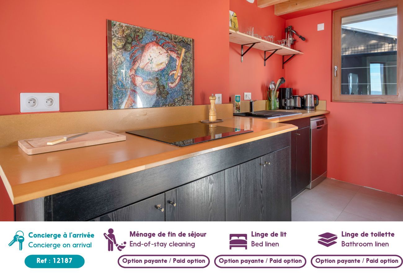 House in Préfailles - Sea view, 30m from beach, 5 adults & 1 child