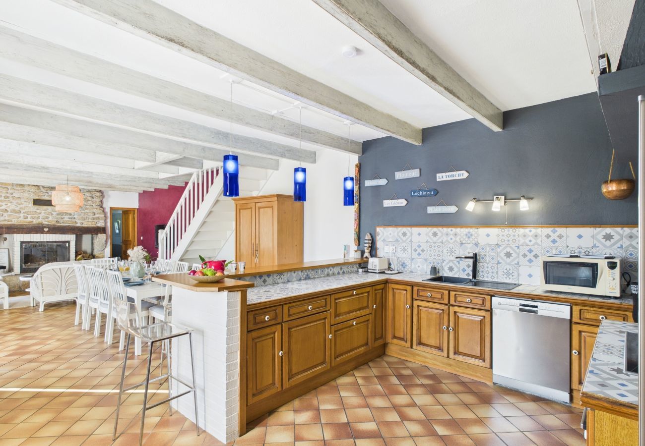 House in Plomeur - House for 10 people with large exterior