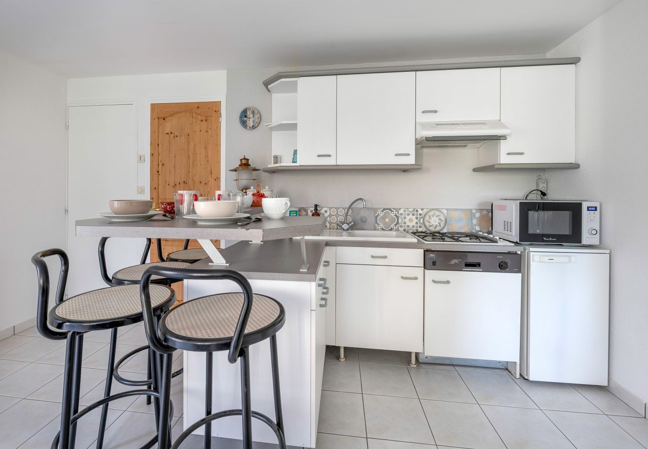 Apartment in Pornic - Flatwith garden 300m from the beach, for 4