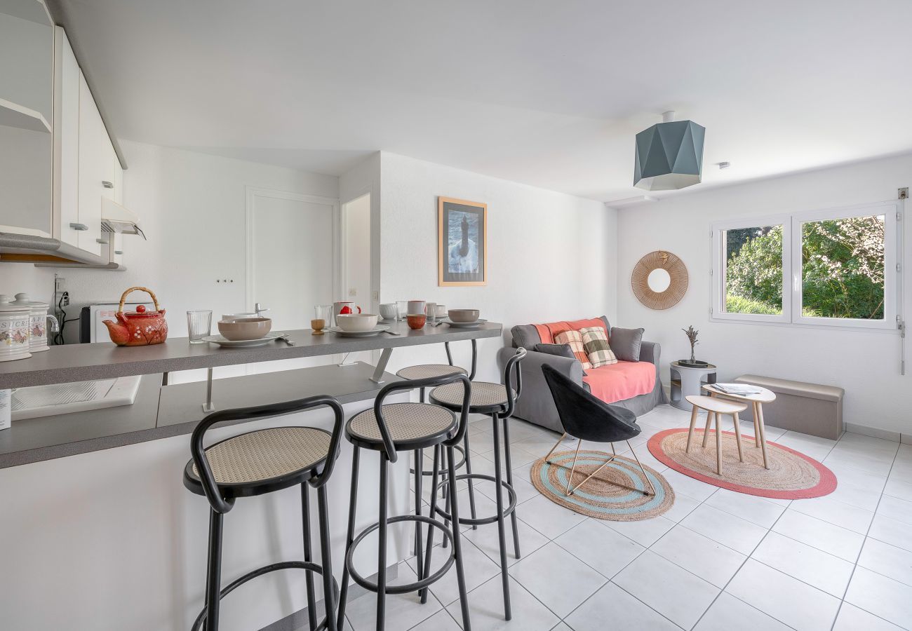 Apartment in Pornic - Flatwith garden 300m from the beach, for 4
