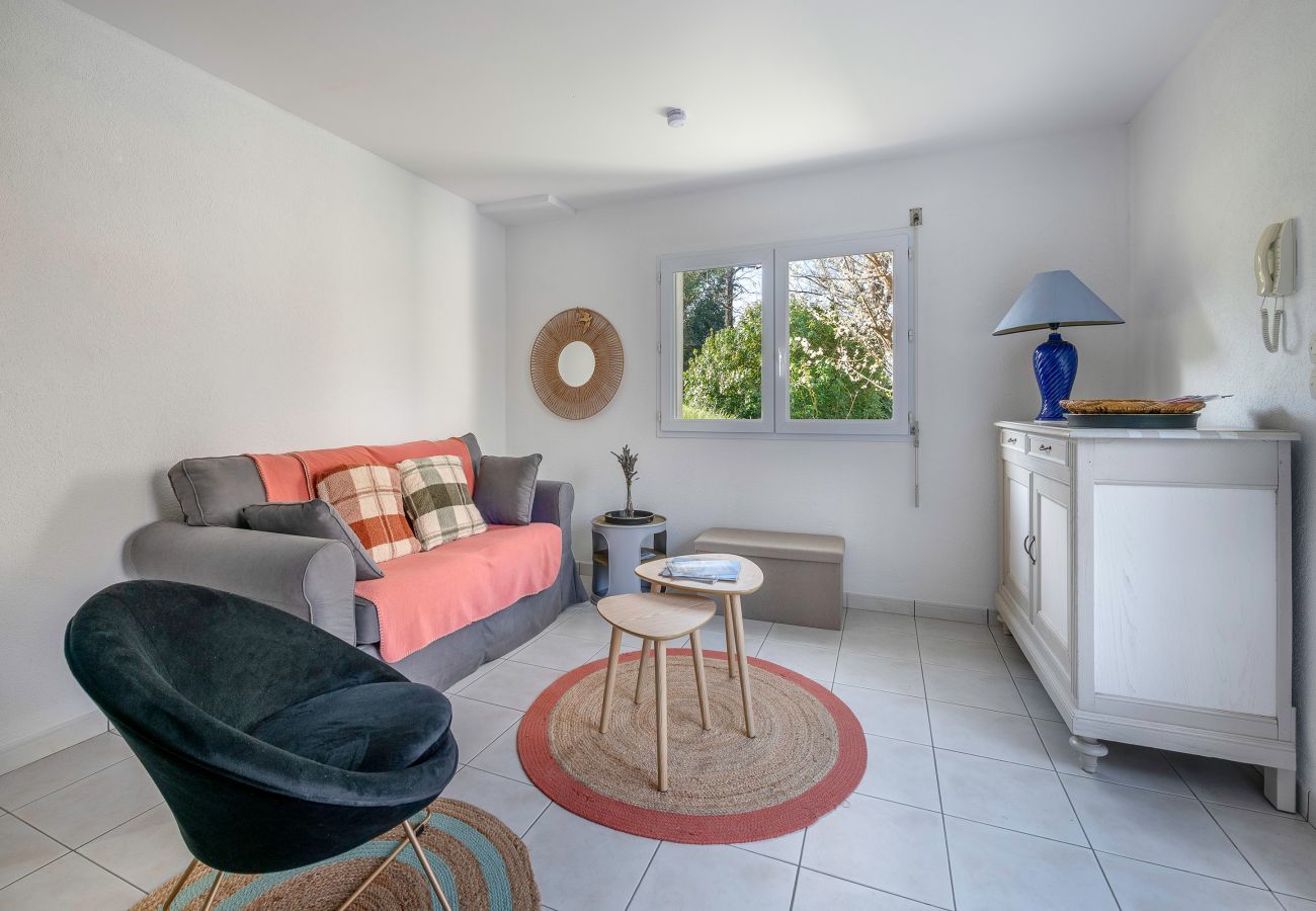 Apartment in Pornic - Flatwith garden 300m from the beach, for 4