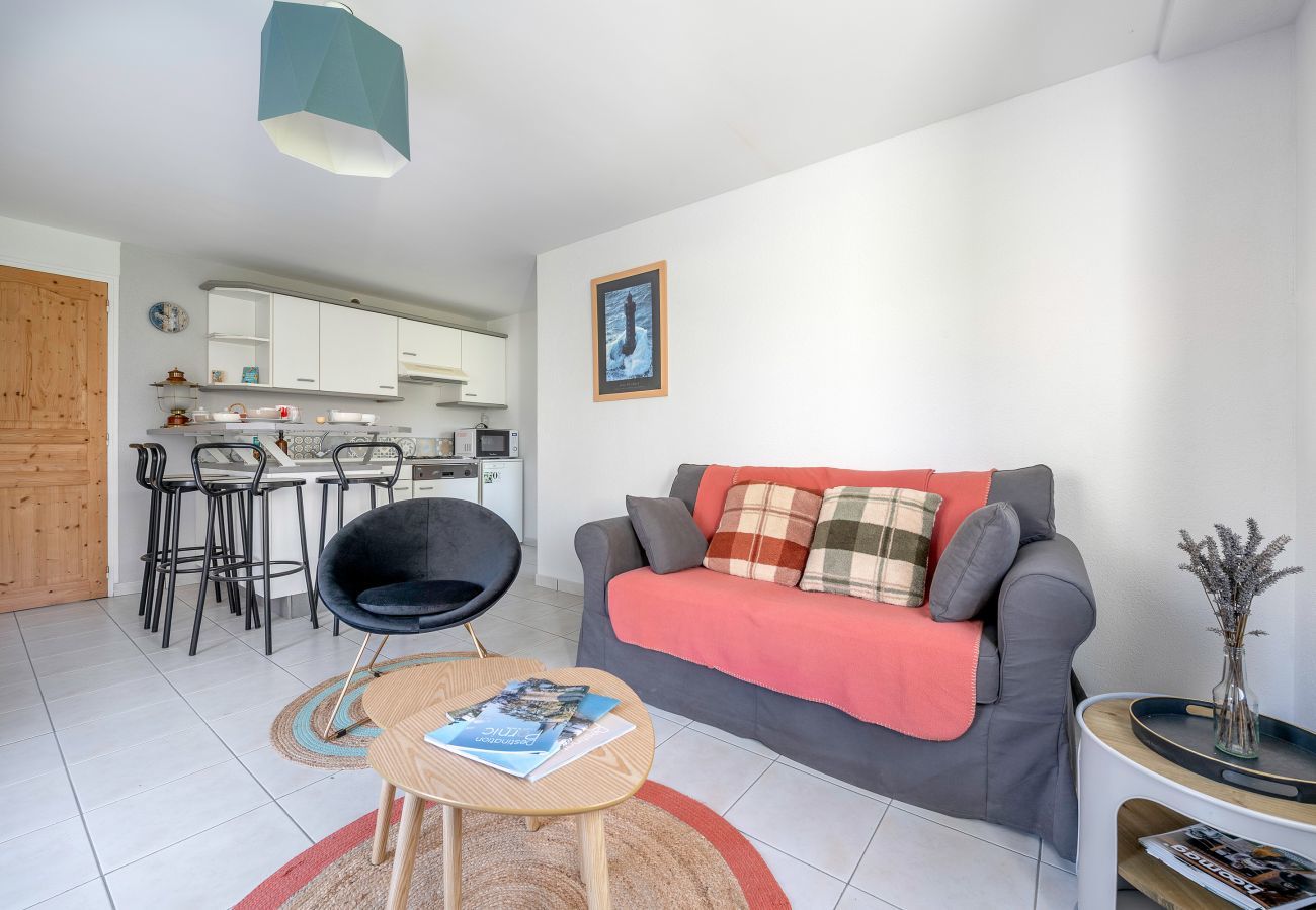 Apartment in Pornic - Flatwith garden 300m from the beach, for 4