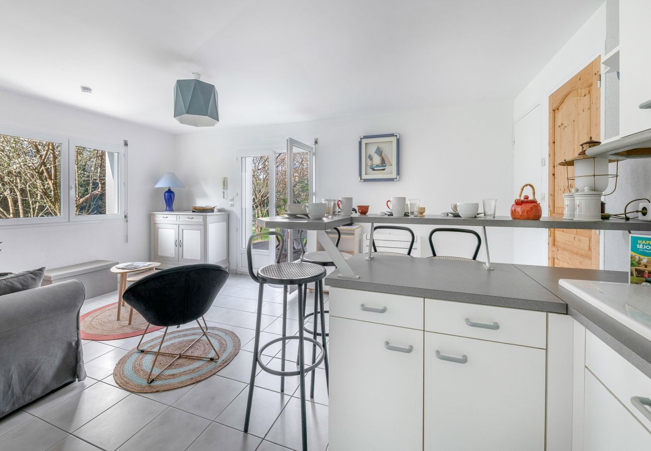 Apartment in Pornic - Flatwith garden 300m from the beach, for 4