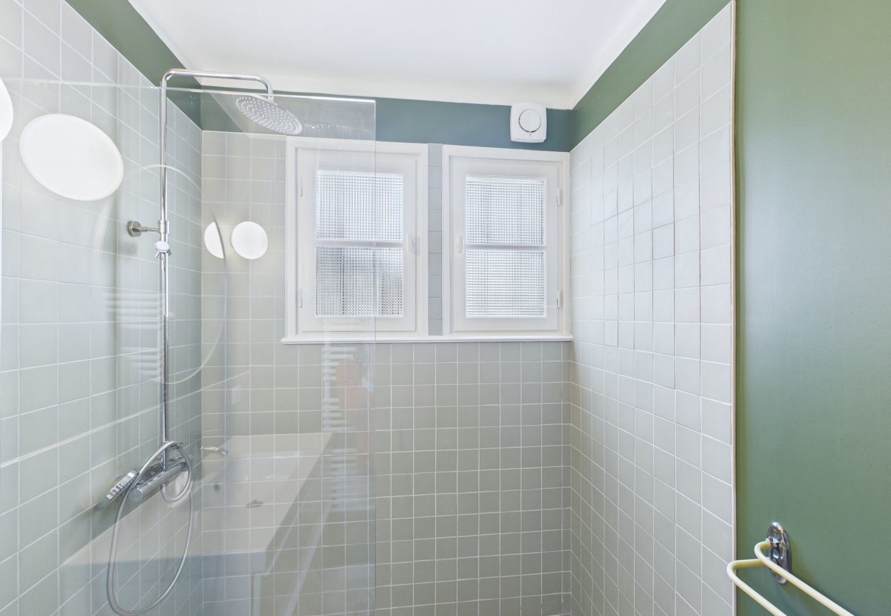 House in Penmarch - House for 8 - Heated pool - 800m from the beach