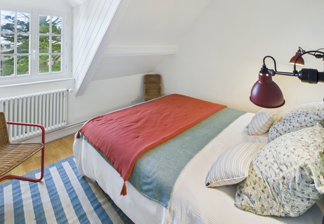 House in Penmarch - House for 8 - Heated pool - 800m from the beach