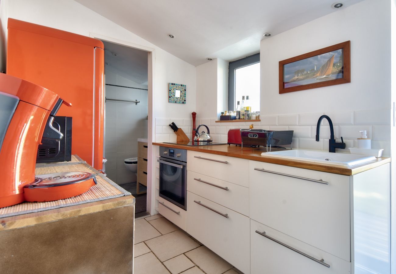 House in Barbâtre - House for 4 with garden - 500m from the beach