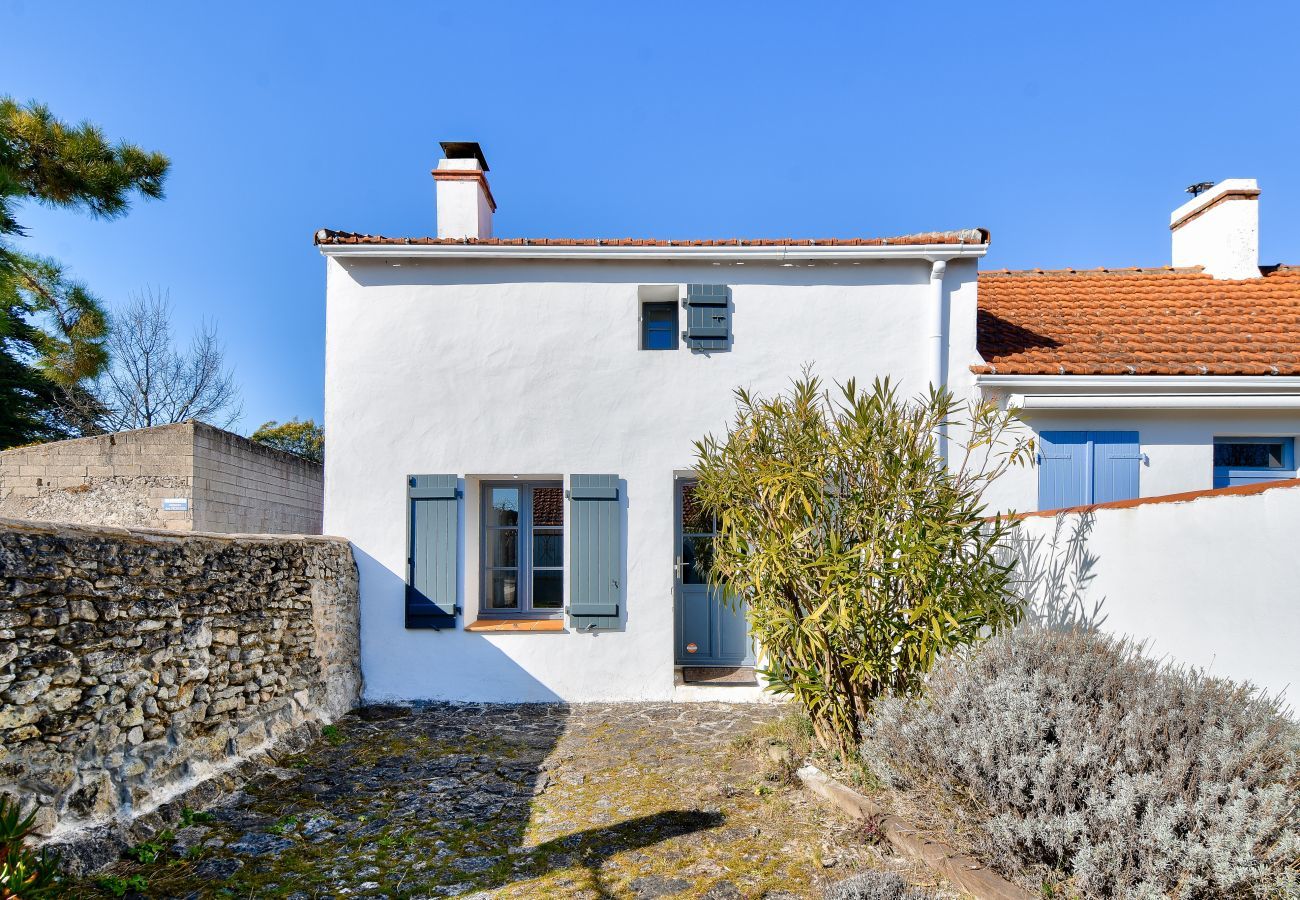 House in Barbâtre - House for 4 with garden - 500m from the beach