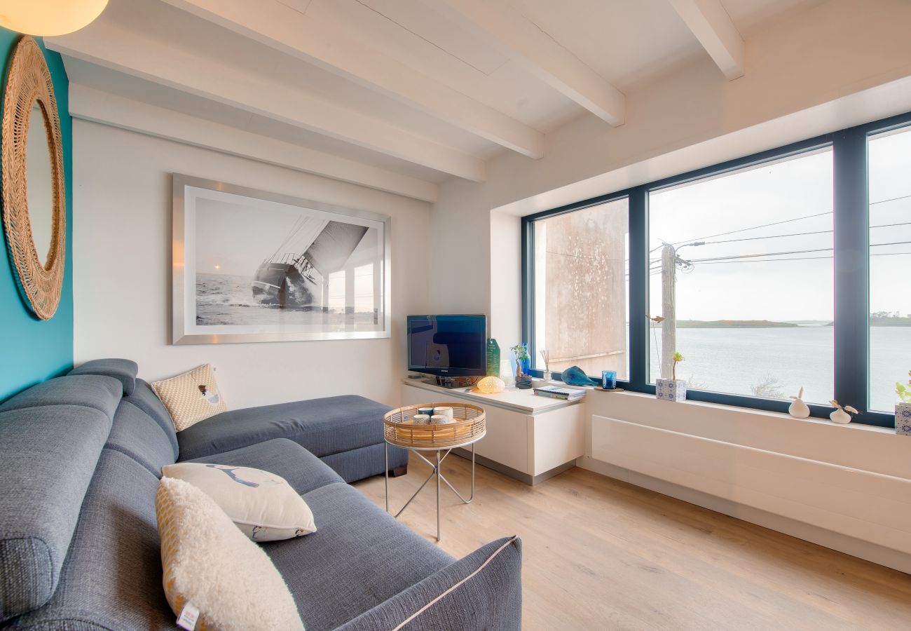 House in Landéda - Exceptional view - House for 4 - 100m beach