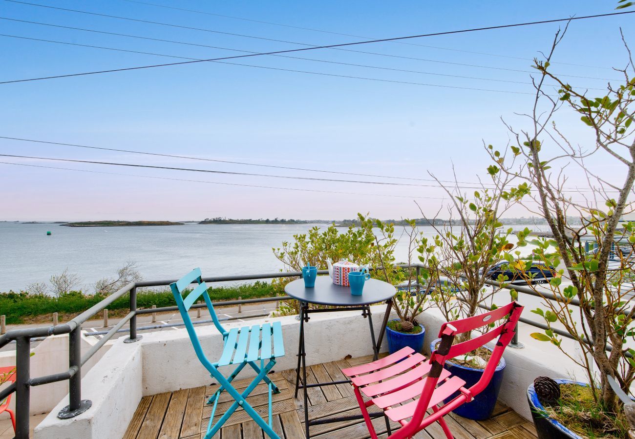 House in Landéda - Exceptional view - House for 4 - 100m beach