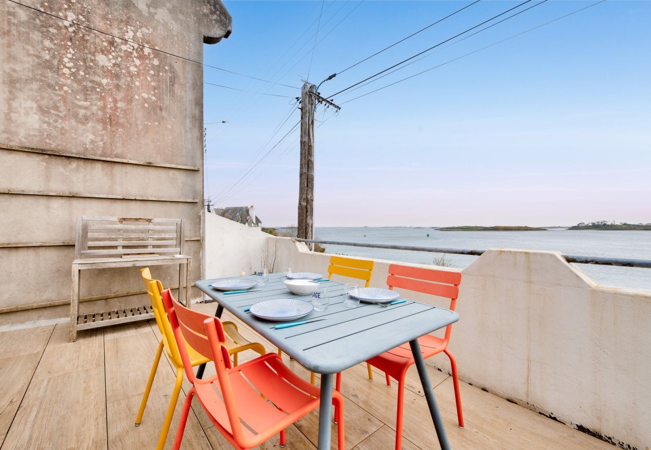 House in Landéda - Exceptional view - House for 4 - 100m beach