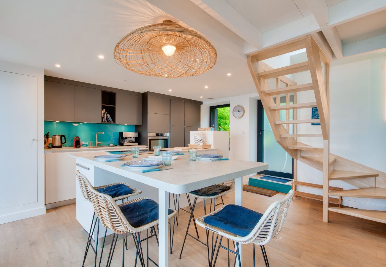 House in Landéda - Exceptional view - House for 4 - 100m beach