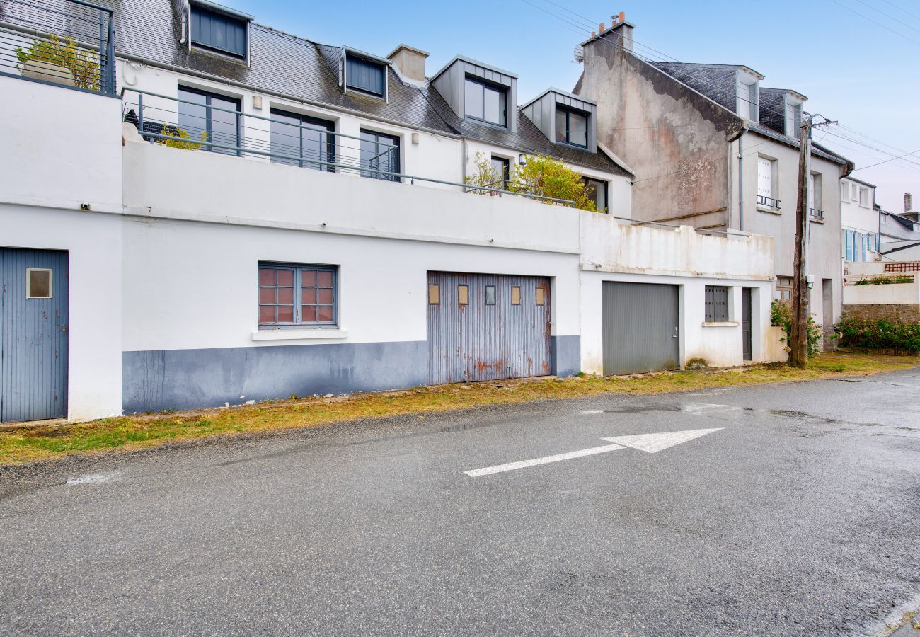 House in Landéda - Exceptional view - House for 4 - 100m beach
