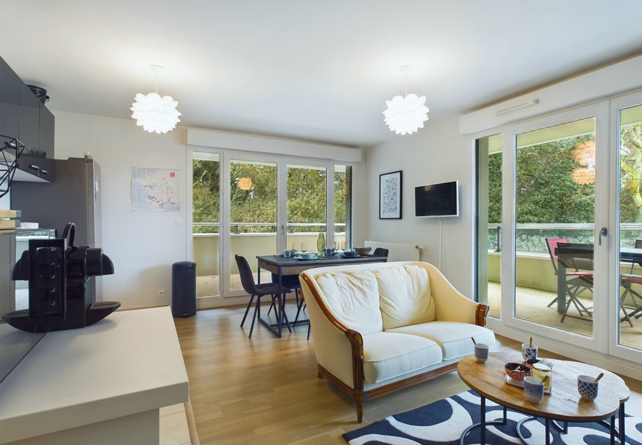 Apartment in La Baule-Escoublac - Stay for 4 – Near Station & Lajarrige – Large Terrace